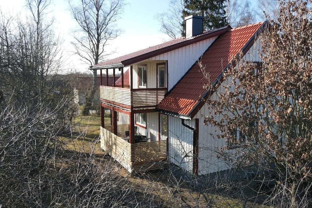 Lantlig Villa I Ljungbyhed Buitenkant foto