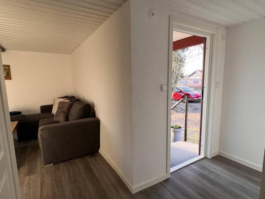 Lantlig Villa I Ljungbyhed Buitenkant foto
